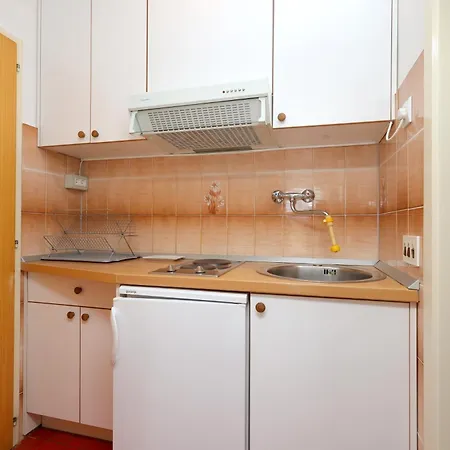 By The Sea Brela, Makarska - 18356 Apartment