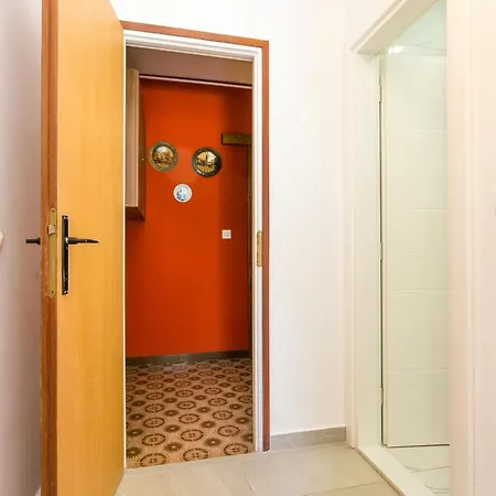 By The Sea Brela, Makarska - 18356 Apartment