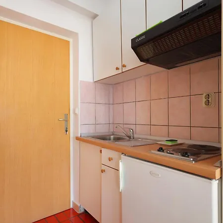 Apartment By The Sea Brela, Makarska - 18356 Brela
