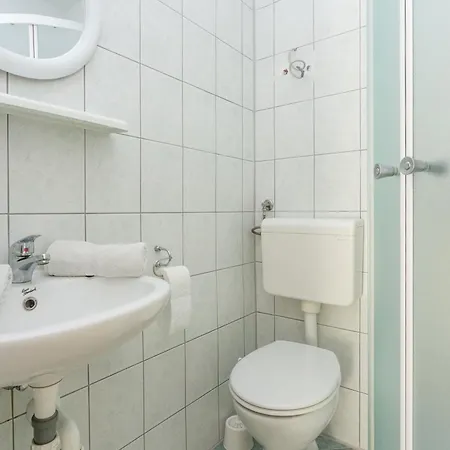 Apartman By The Sea Brela, Makarska - 18356