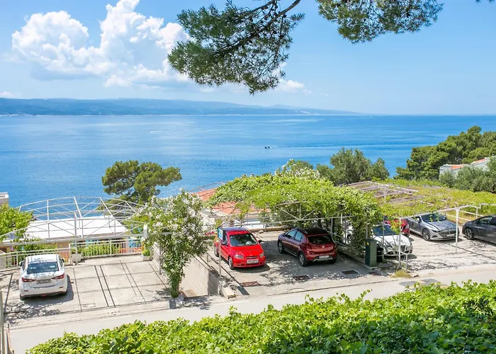 Apartment By The Sea - Makarska - 18356 *